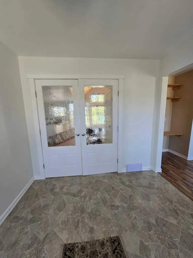 5709 57 Avenue Rocky Mountain House AB T4T1A2