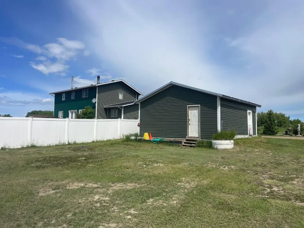 151025 Highway 542 Rural Newell County Of AB T1R1B5