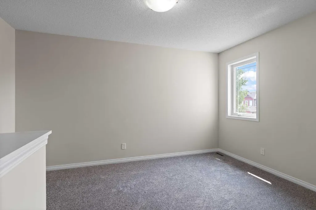 137 Windridge Road SW Airdrie AB T4B 2R4