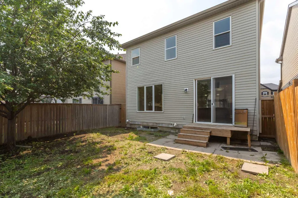 137 Windridge Road SW Airdrie AB T4B 2R4