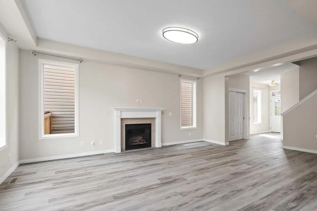 137 Windridge Road SW Airdrie AB T4B 2R4