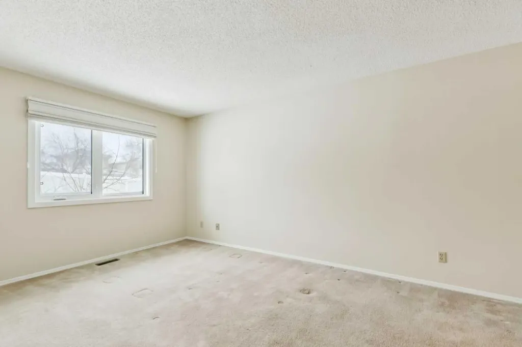 43 Macewan Park Heights NW Calgary AB T3K 3W6