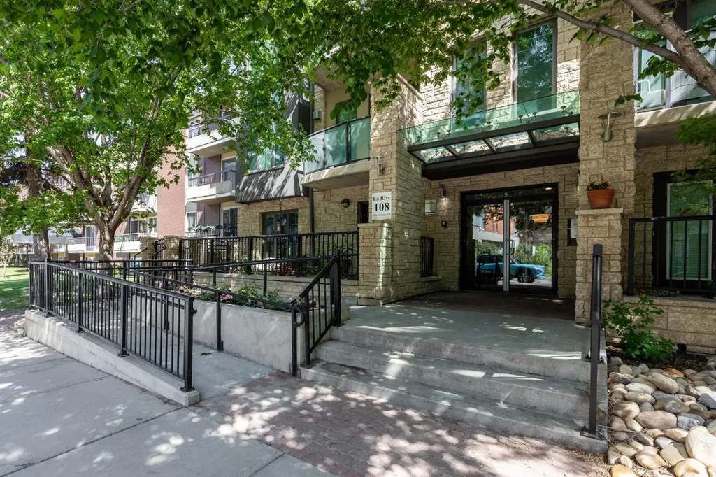 108 25 Avenue SW Calgary AB T2S 0K9