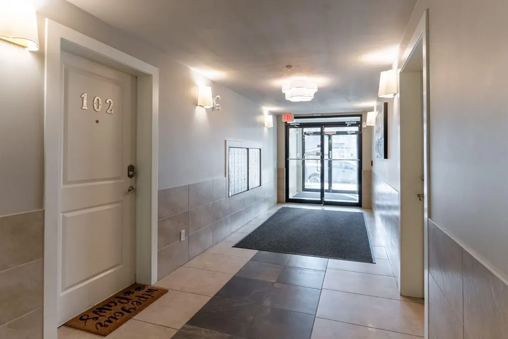 108 25 Avenue SW Calgary AB T2S 0K9