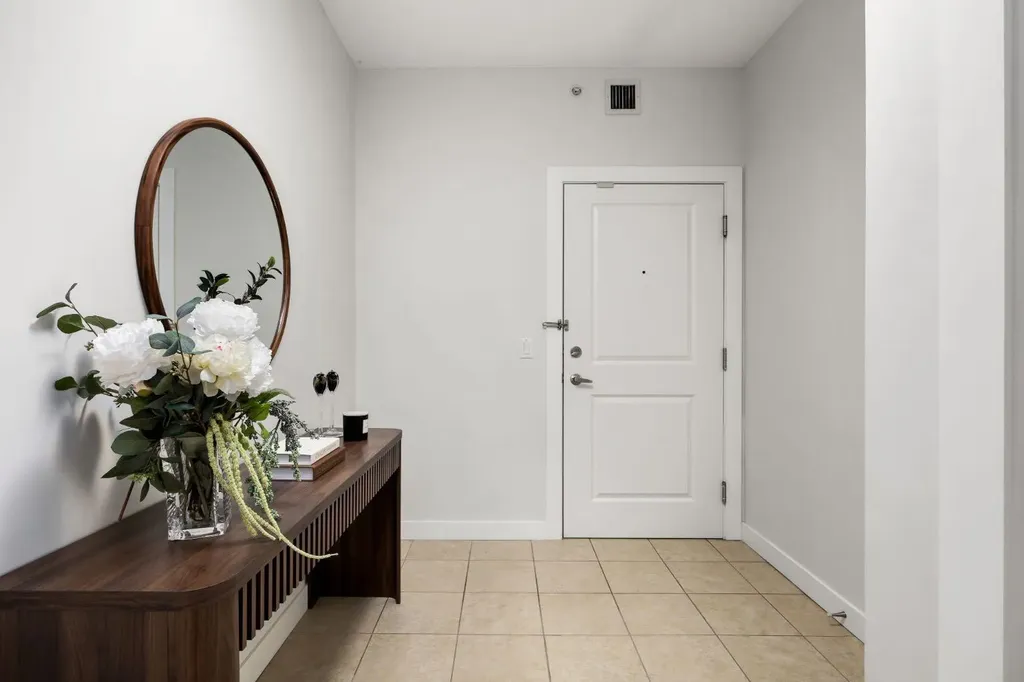 108 25 Avenue SW Calgary AB T2S 0K9