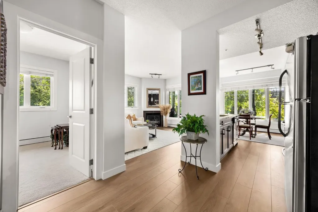 108 25 Avenue SW Calgary AB T2S 0K9