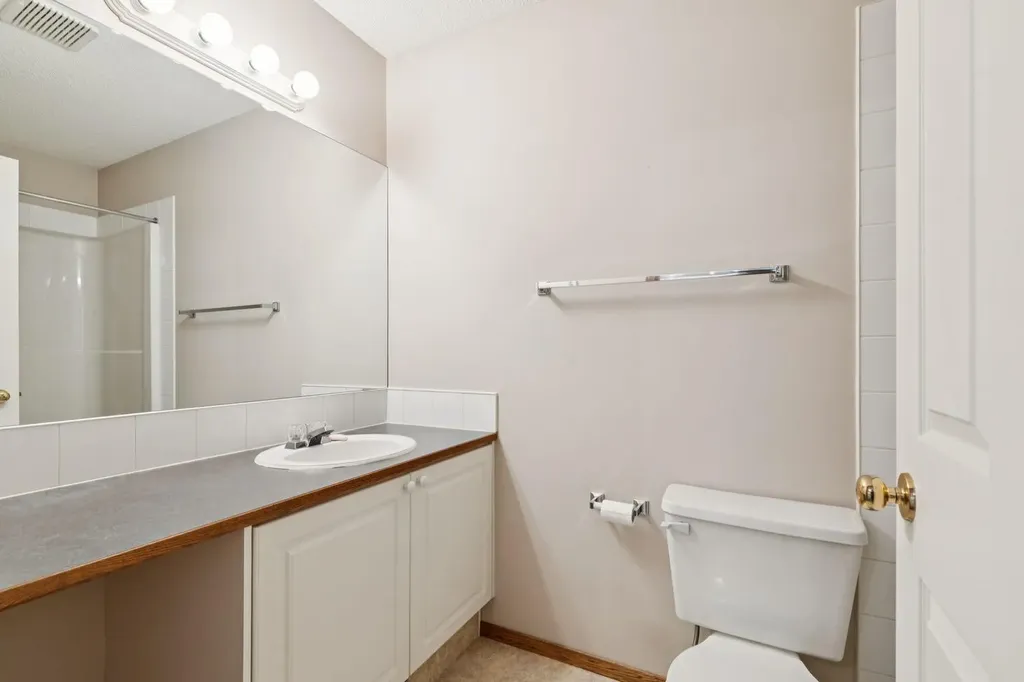 133 Chaparral Point SE Calgary AB T2X 3M8