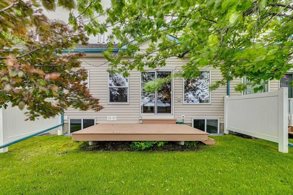 133 Chaparral Point SE Calgary AB T2X 3M8