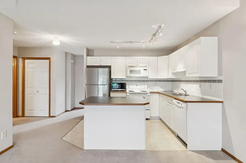 133 Chaparral Point SE Calgary AB T2X 3M8