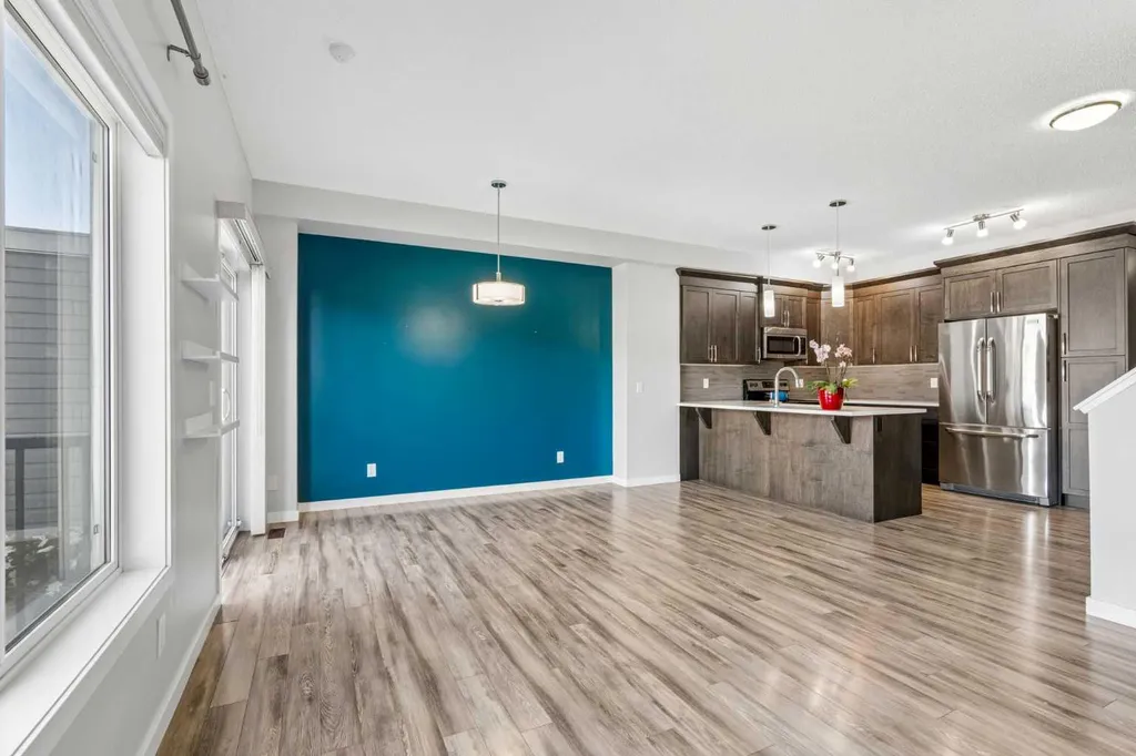 549 Hillcrest Road SW Airdrie AB T4B4H6