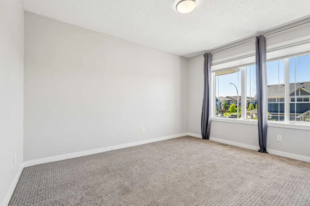549 Hillcrest Road SW Airdrie AB T4B4H6