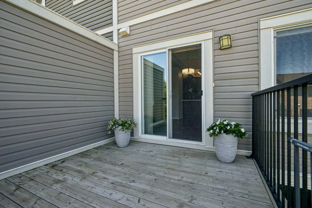 549 Hillcrest Road SW Airdrie AB T4B4H6