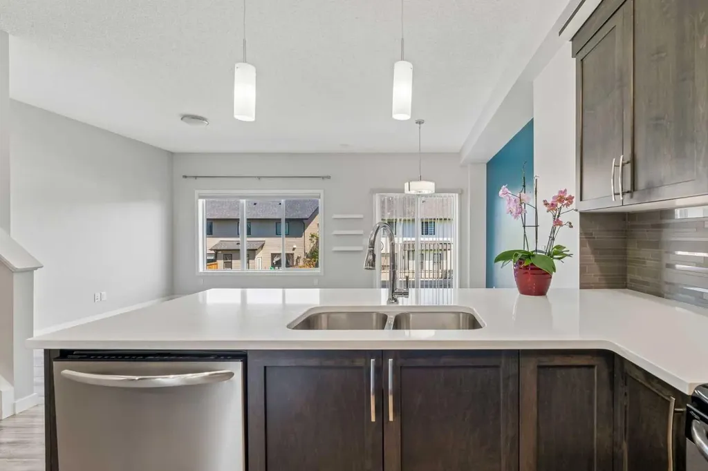 549 Hillcrest Road SW Airdrie AB T4B4H6