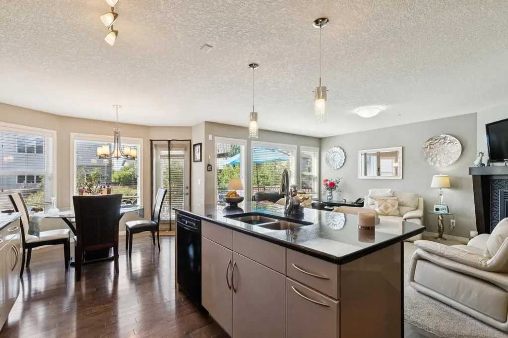 768 New Brighton Drive SE Calgary AB T2Z0Z8