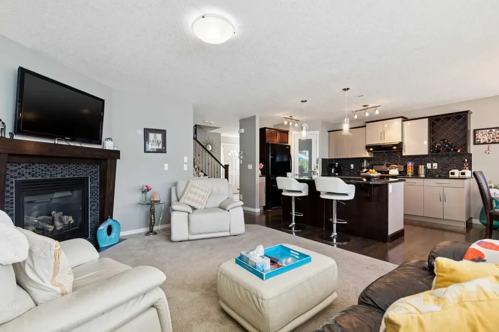 768 New Brighton Drive SE Calgary AB T2Z0Z8