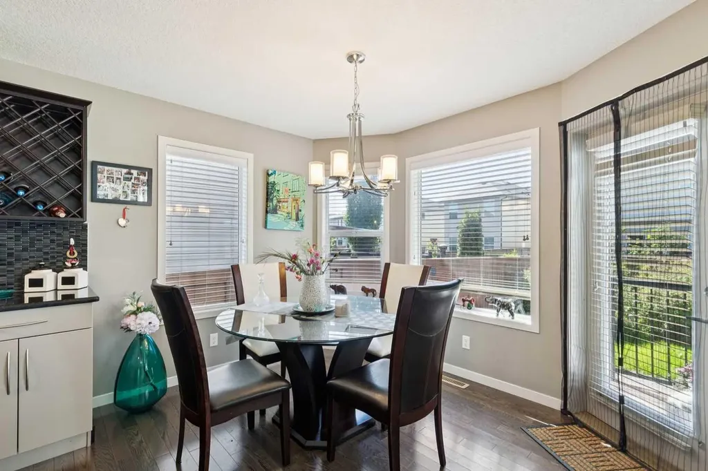 768 New Brighton Drive SE Calgary AB T2Z0Z8