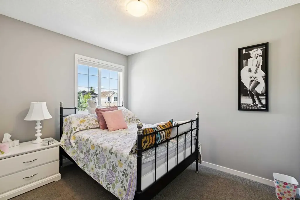 768 New Brighton Drive SE Calgary AB T2Z0Z8