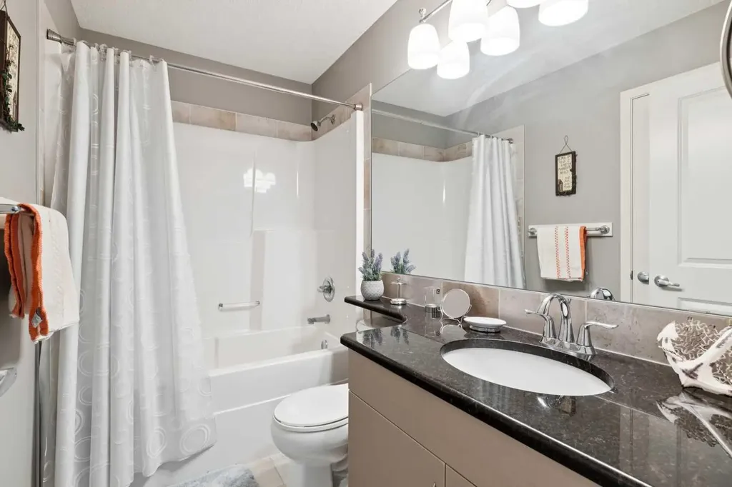 768 New Brighton Drive SE Calgary AB T2Z0Z8