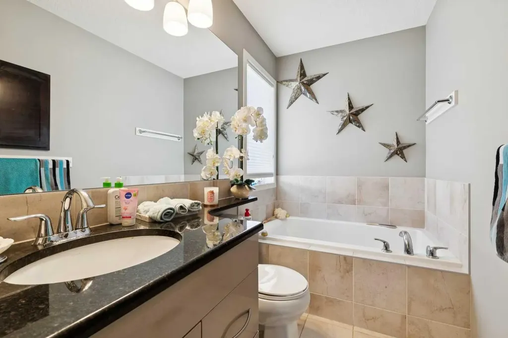 768 New Brighton Drive SE Calgary AB T2Z0Z8