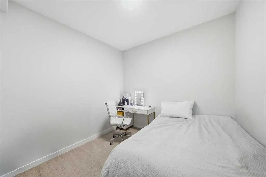 55 Wolf Hollow Crescent SE Calgary AB T2X 5K9