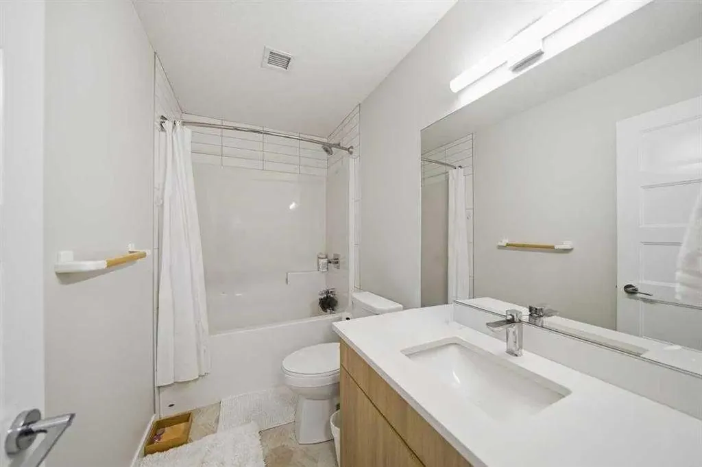 55 Wolf Hollow Crescent SE Calgary AB T2X 5K9