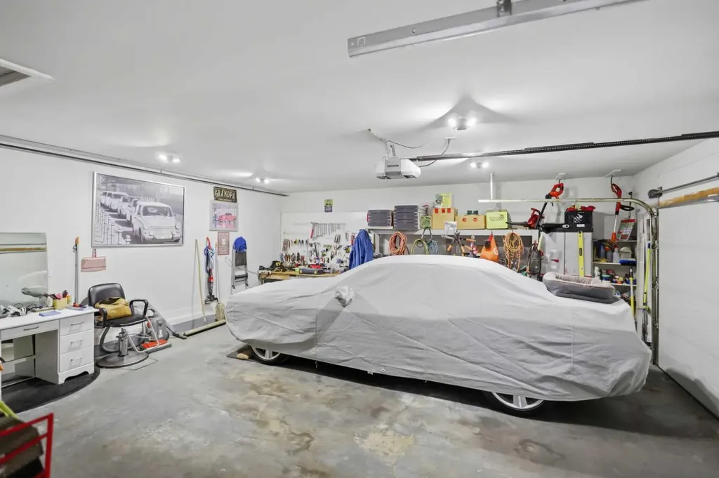 6001 47 Street Innisfail AB T4G1L3
