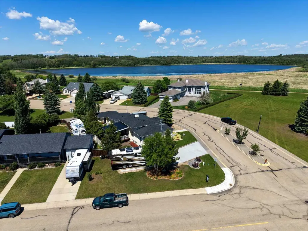 6001 47 Street Innisfail AB T4G1L3