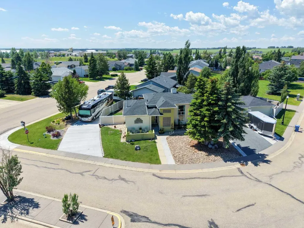 6001 47 Street Innisfail AB T4G1L3
