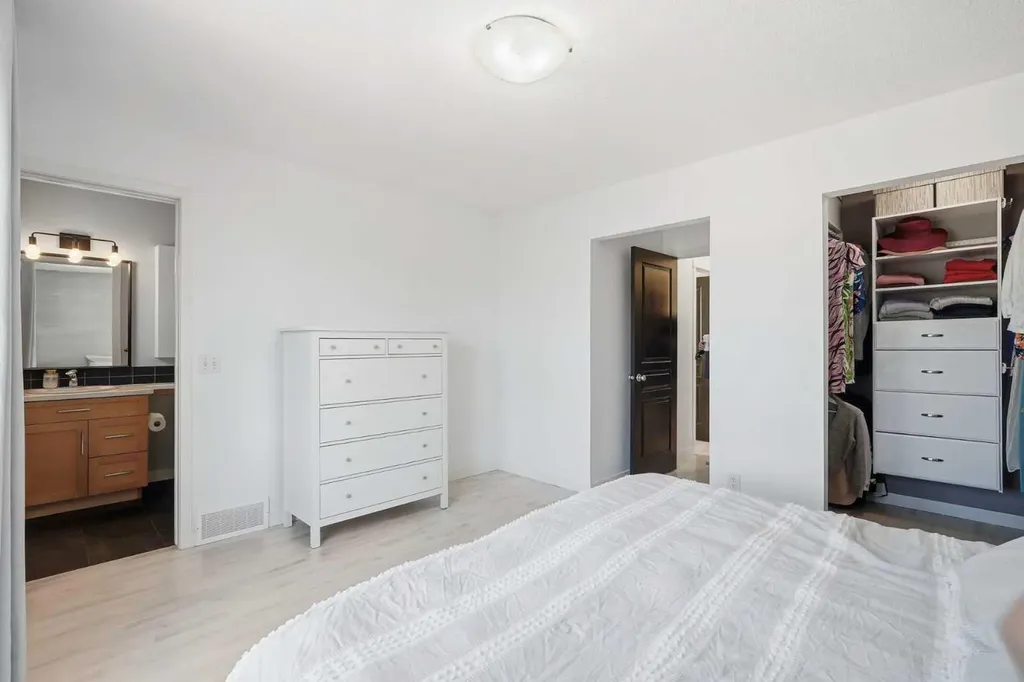144 Copperstone Terrace SE Calgary AB T2Z0J5