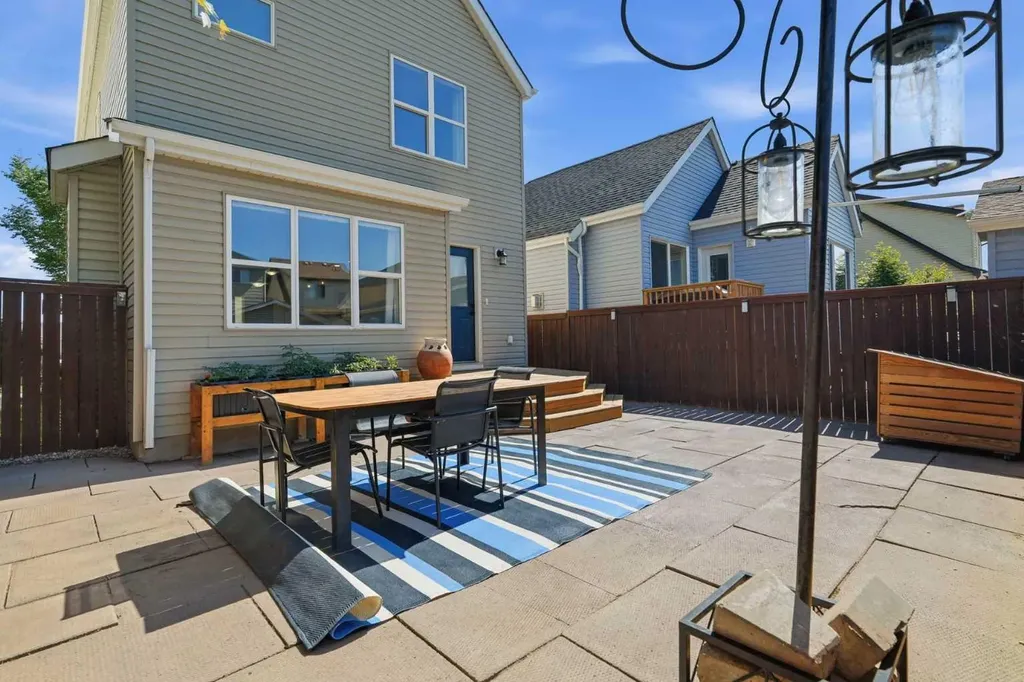 144 Copperstone Terrace SE Calgary AB T2Z0J5