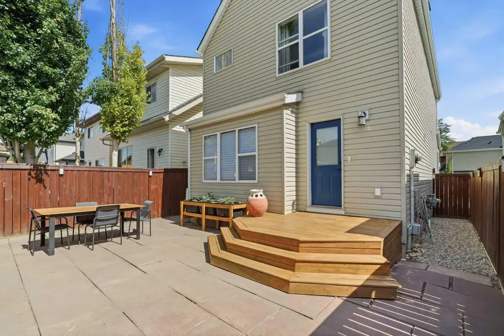 144 Copperstone Terrace SE Calgary AB T2Z0J5