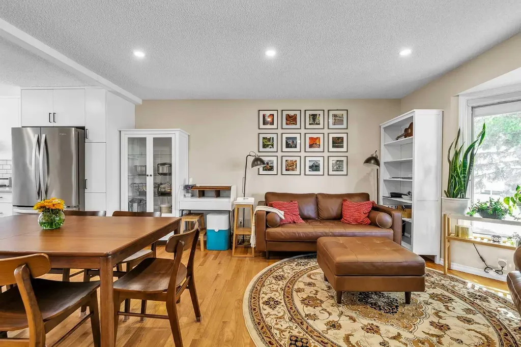 474 78 Avenue NE Calgary AB T2K 4Z9