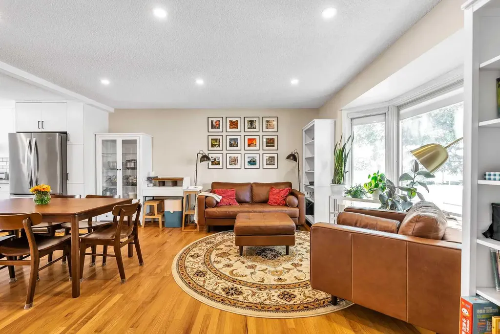 474 78 Avenue NE Calgary AB T2K 4Z9