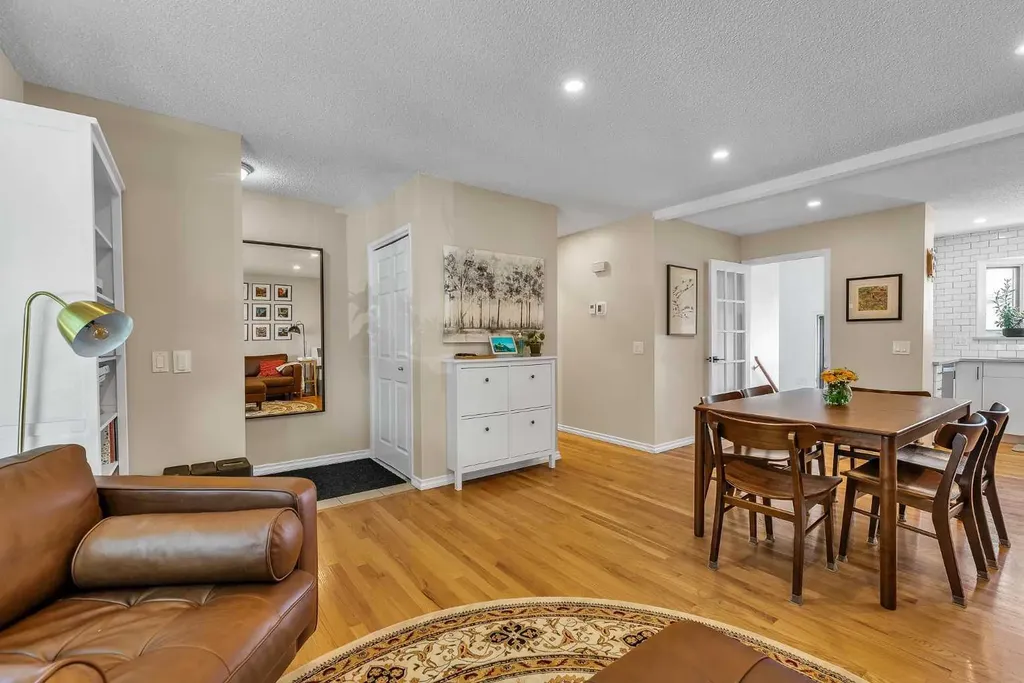 474 78 Avenue NE Calgary AB T2K 4Z9