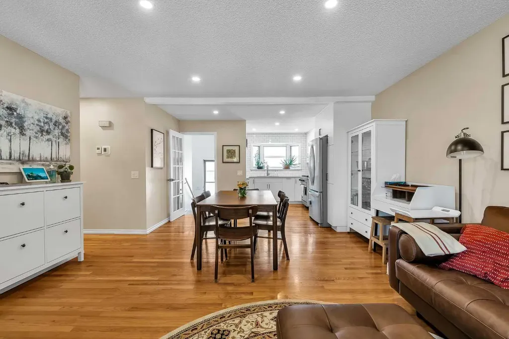 474 78 Avenue NE Calgary AB T2K 4Z9