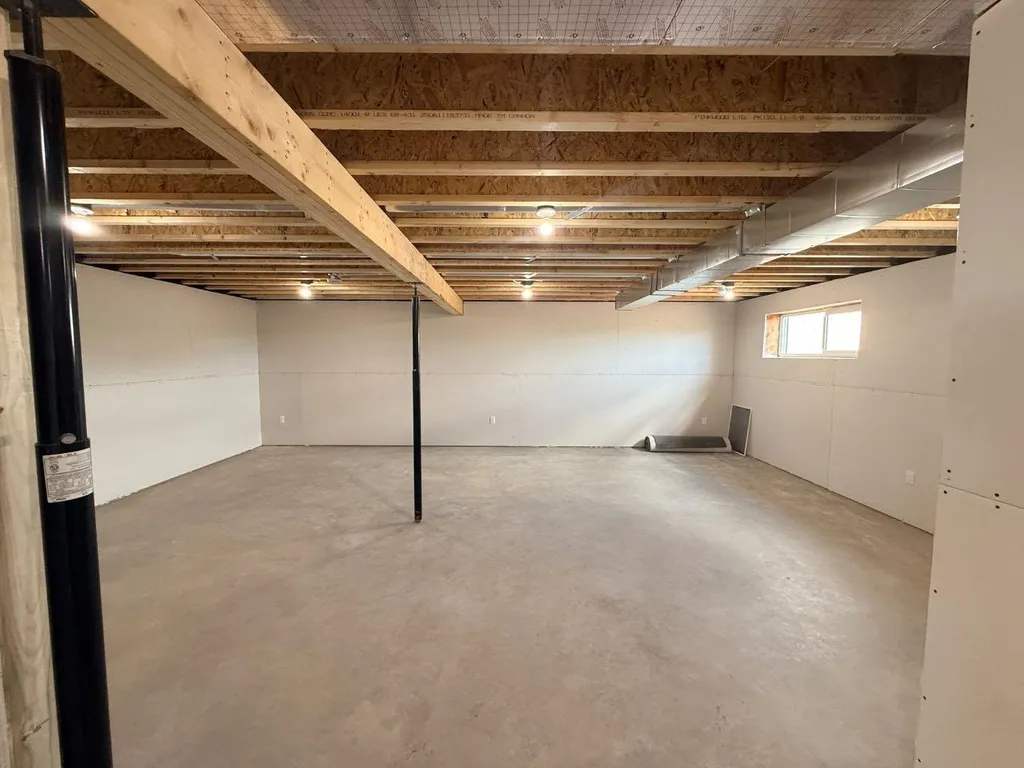 9101 109 Street La Crete AB T0H2H0