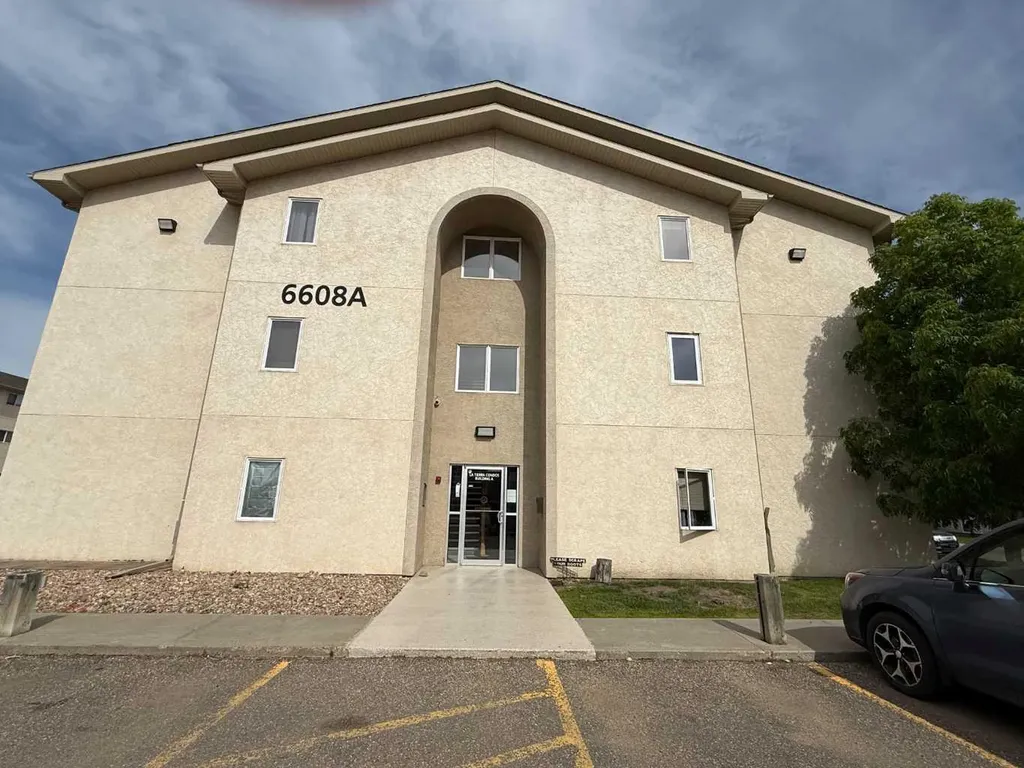 6608 42 Street Lloydminster AB T9V 1M8