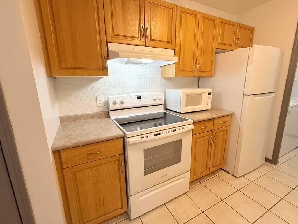 6608 42 Street Lloydminster AB T9V 1M8
