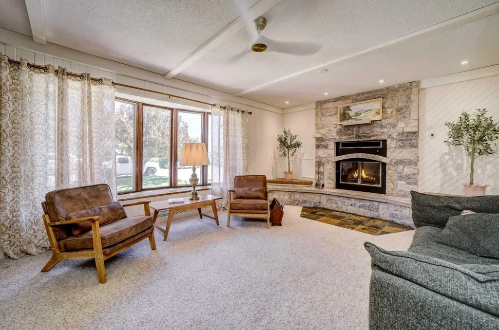 1070 Geddes Avenue Pincher Creek AB T0K 1W0