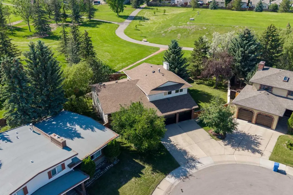 111 Temple Crescent W Lethbridge AB T1K 4T3