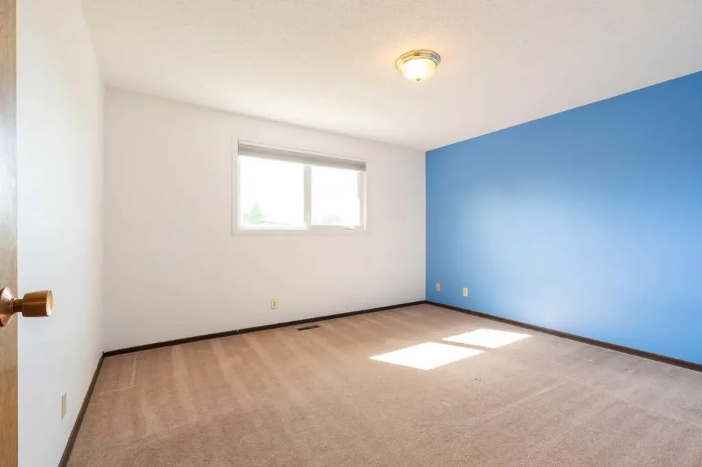 111 Temple Crescent W Lethbridge AB T1K 4T3