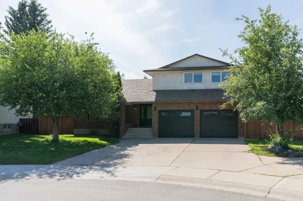 111 Temple Crescent W Lethbridge AB T1K 4T3