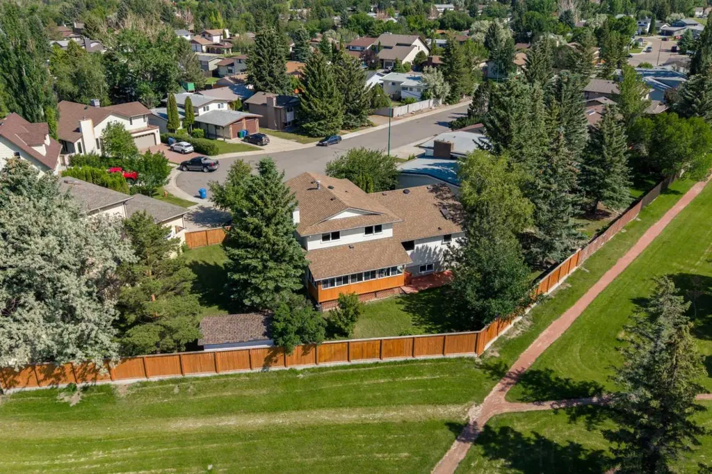 111 Temple Crescent W Lethbridge AB T1K 4T3