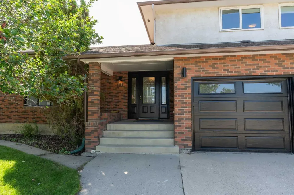111 Temple Crescent W Lethbridge AB T1K 4T3