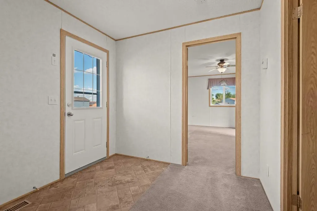 8 Trochu Avenue Trochu AB T0M2C0