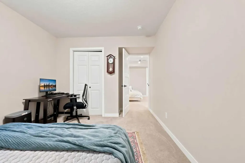 91 Emberside Garden Cochrane AB T4C 2L9