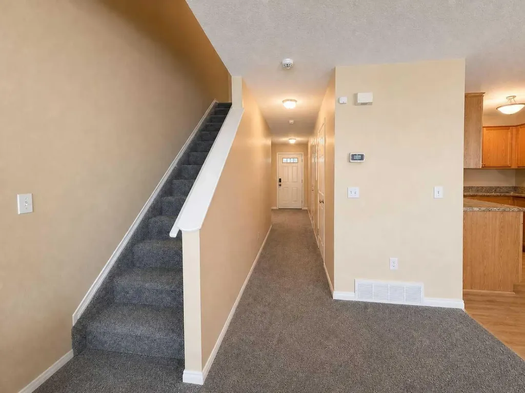 156 Canoe Drive SW Airdrie AB T4B2Z3