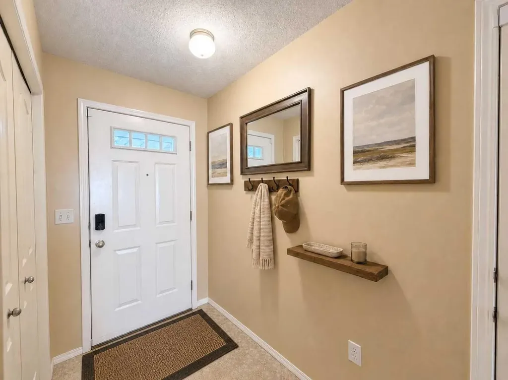 156 Canoe Drive SW Airdrie AB T4B2Z3