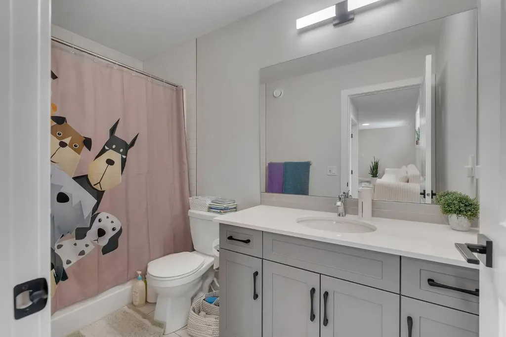 34 Belvedere Green SE Calgary AB T2A 7M5