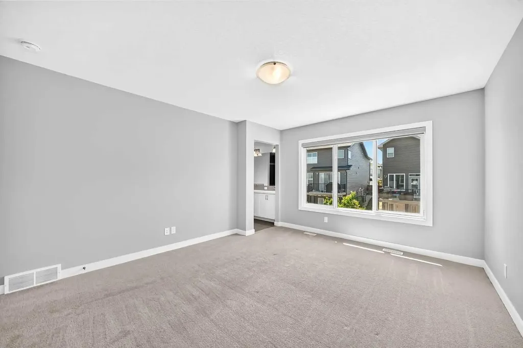 110 Crestbrook Way SW Calgary AB T3B 6H1